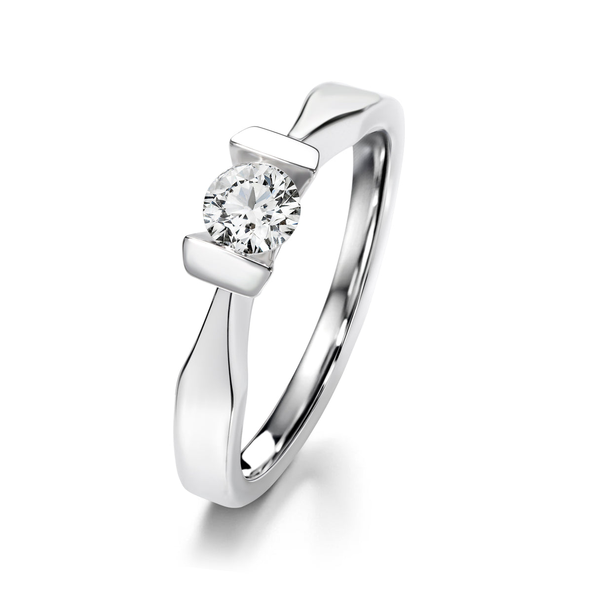 A mountain of emotions graceful tapering diamond ring 0.50 ct